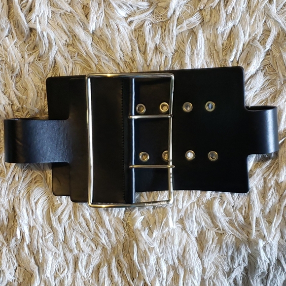 SOLD. Authentic Gianfranco Ferre big buckle belt - Picture 7 of 11